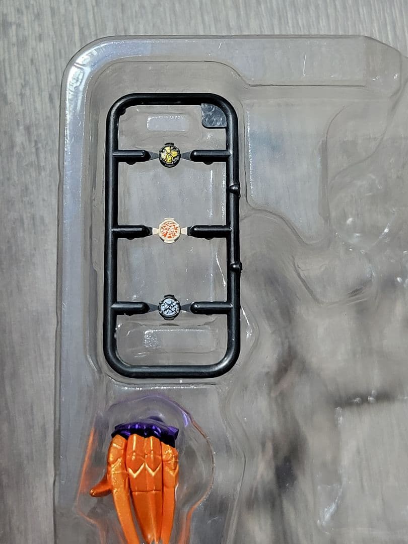 仮面ライダーギーツ　フィギュアーツ　バッファ　フィーバーゾンビフォーム　ジャマ神