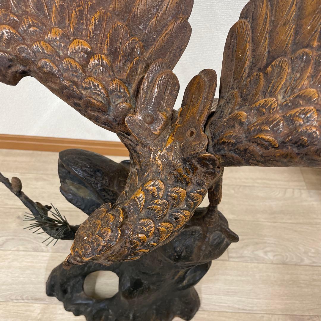鷹　松　松の木　鳥　ブロンズ　鉄製品　鉄製　銅彫金　彫刻　鳥　アンティーク 金運