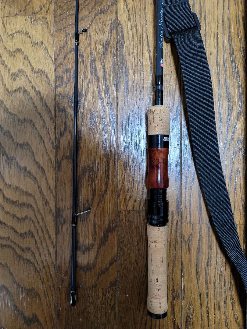 TroutinMarquis Nano TMNS-562L-KR ケース付属