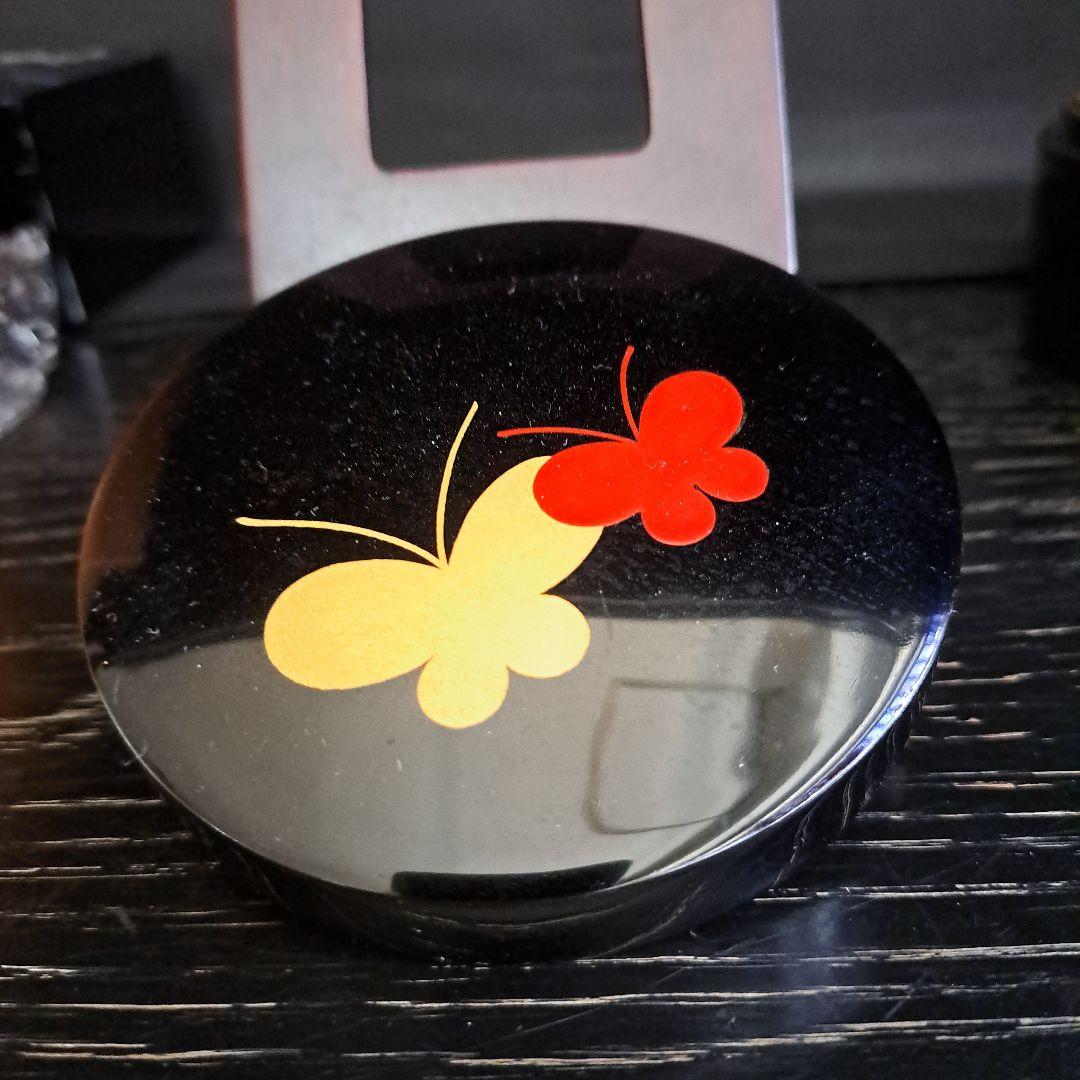 茶道具　極上　六代象彦造　食籠　[干菓子皿]　金彩赤、沈金蒔絵　蝶々図共箱入り