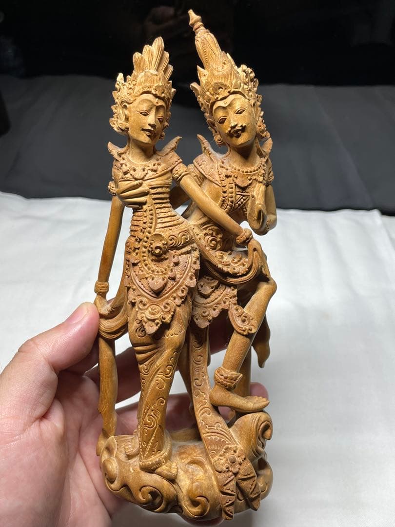 仏像。木雕。白檀。平成時代。美品。舊家蔵出し。