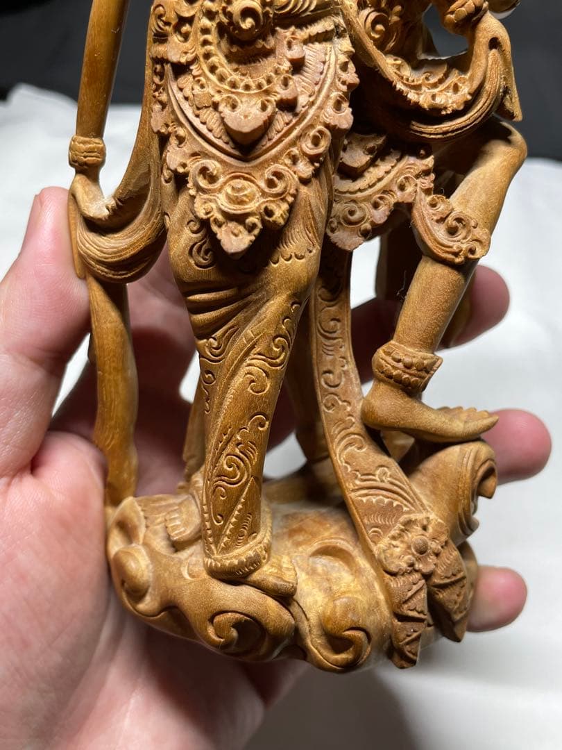 仏像。木雕。白檀。平成時代。美品。舊家蔵出し。