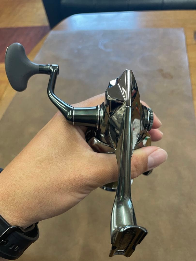 シマノ　22ステラ3000MHG 極美品　リール　サクラマス　シーバス　釣り