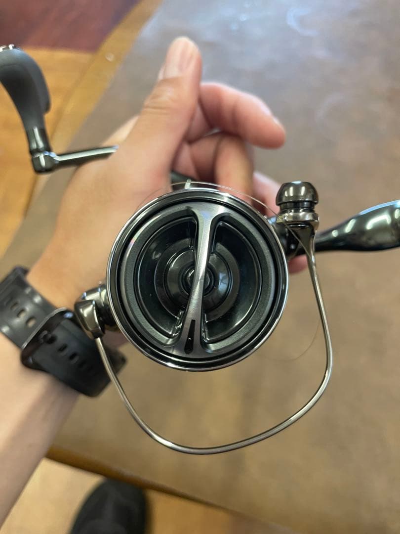 シマノ　22ステラ3000MHG 極美品　リール　サクラマス　シーバス　釣り