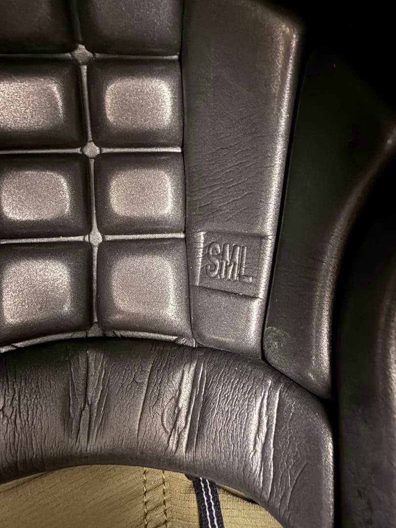 美品 Sサイズ サーフィン ヘルメット GATH Sサイズ ダカイン 送料無料