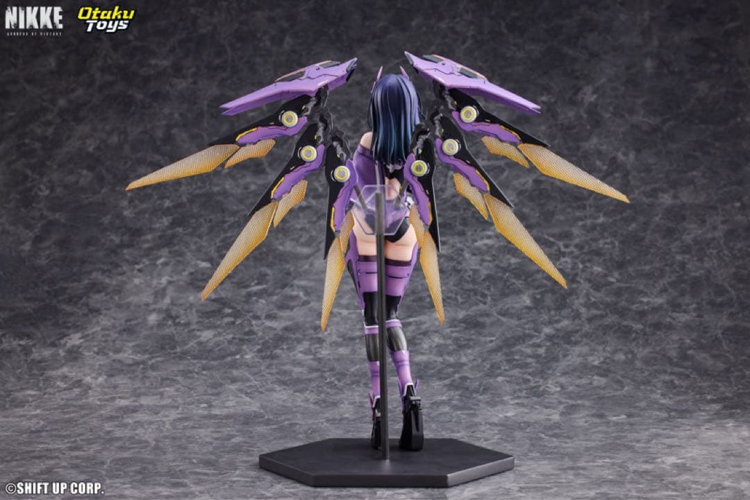勝利の女神:NIKKE イサベル 完成品フィギュア 1／7 タペストリー付き