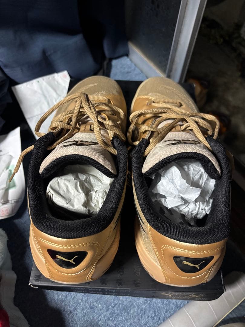 PUMA バスケットボールシューズ ゴールド
