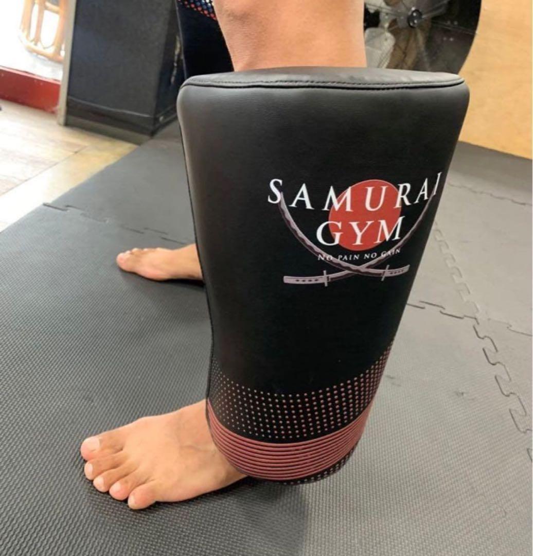 カーフキックミット ダブル　【本革】左右利用できます