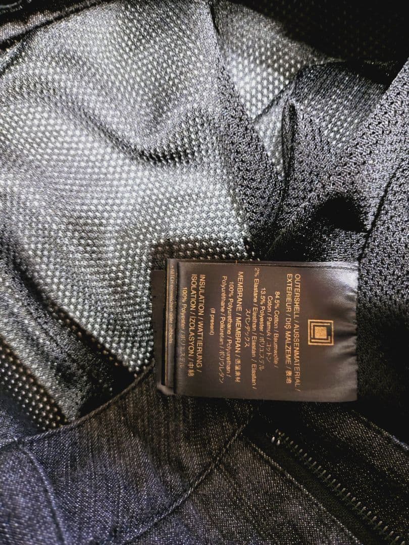 L1　スノーボードウェア　Sサイズ　W30