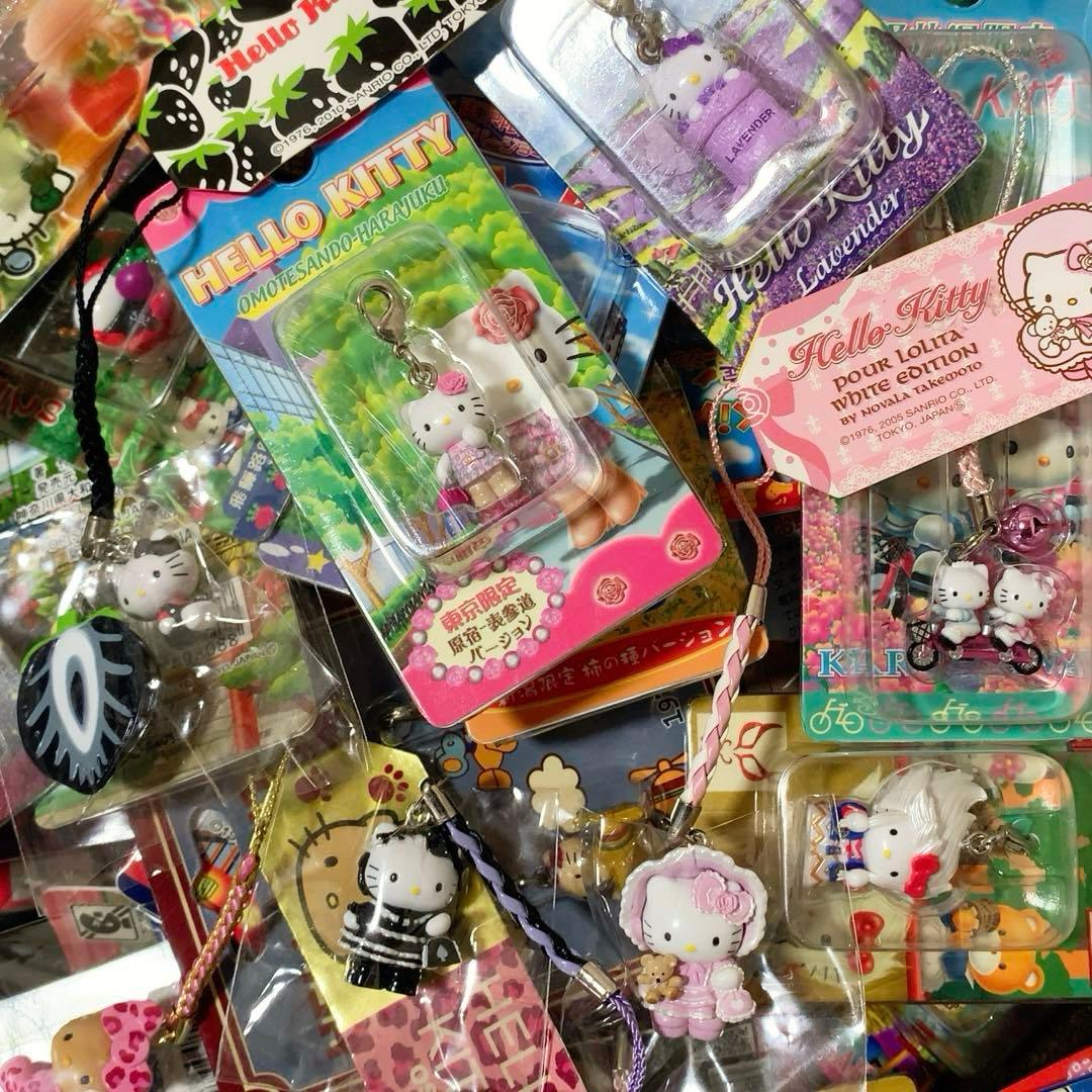 レア含む　359個　ご当地キティ　ロリータ/イチゴ根付/コラボ/非売品　おまとめ