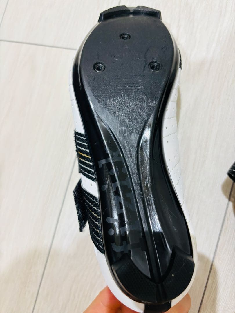 美品　フィジークTEMPO テンポ　パワーストラップ　23.0 36