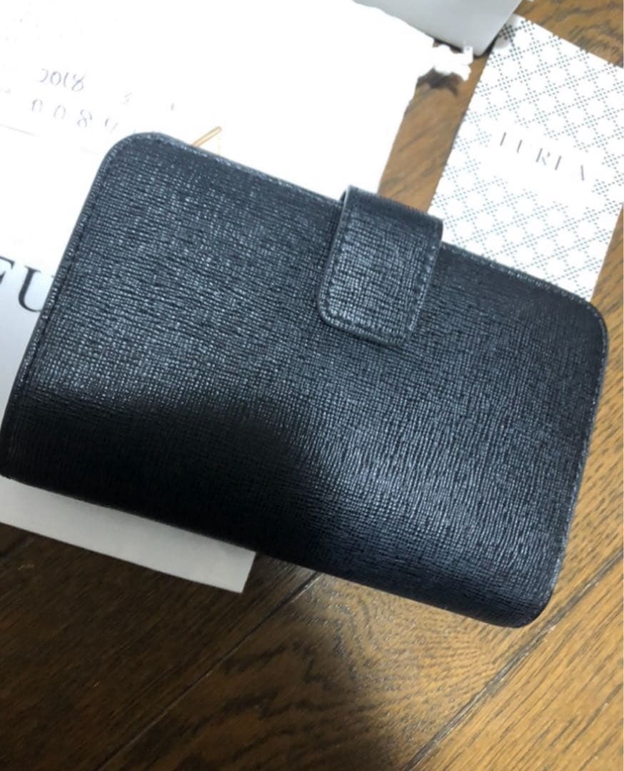 FURLA 折りたたみ財布