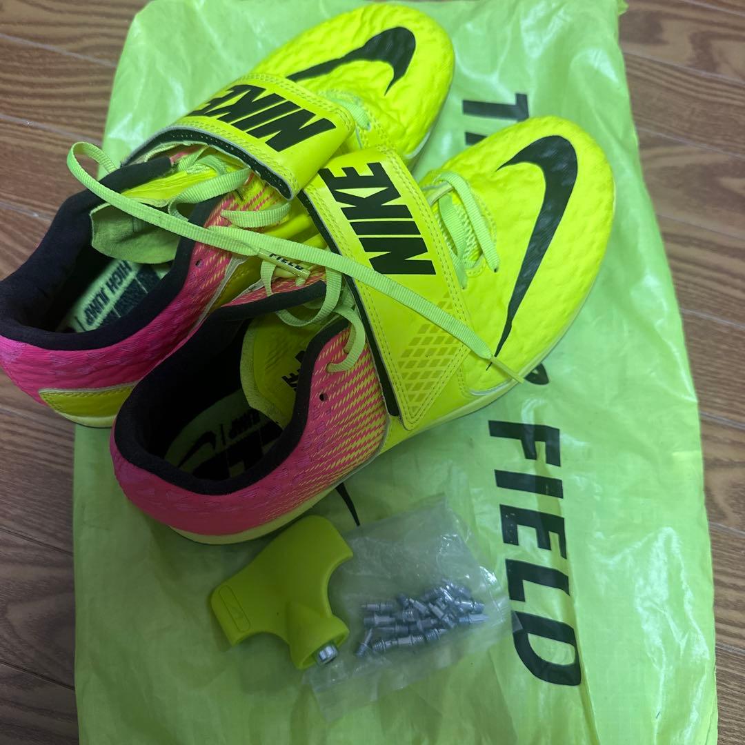 陸上　スパイク　NIKE