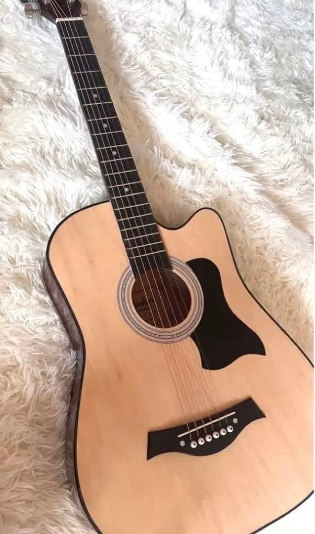 アコースティックギター ナチュラルカラー ケース付き おまけ付き