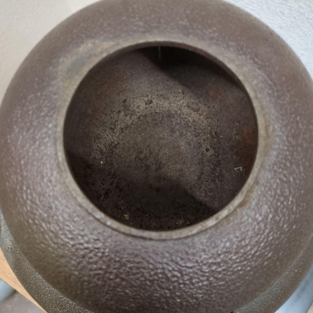 鉄釜風炉　電熱器付き　灰入り　茶道具　茶道　風炉釜　鉄　電熱器