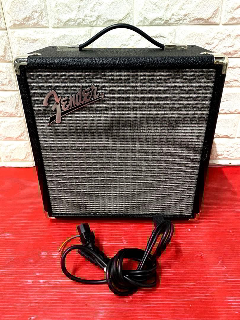 Fenderフェンダー Rumble 15ベース用コンボアンプ
