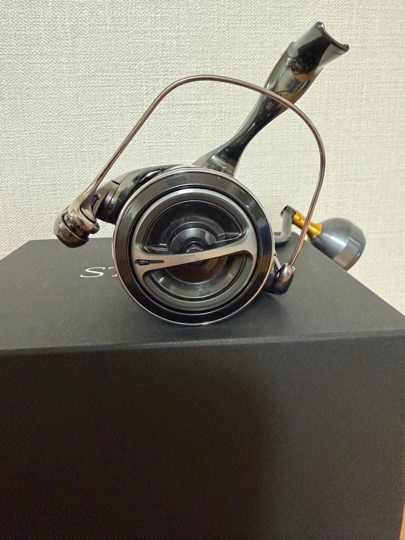 22ステラ4000MHG スピニングリール
