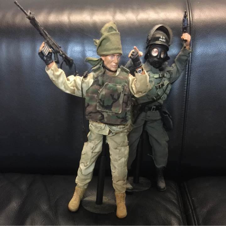 軍モノマニア必見‼️ 超リアルでクールな30cm級アーミーフィギュア×２体セット