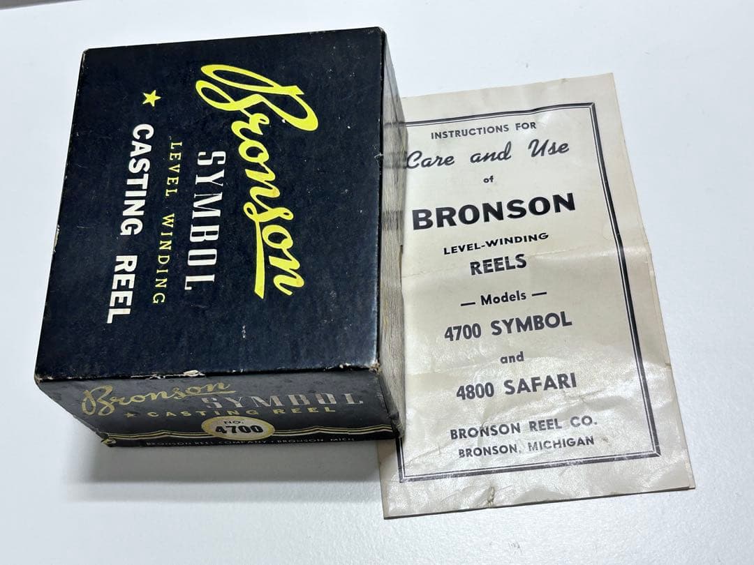 Bronson Symbol 4700 ブロンソン