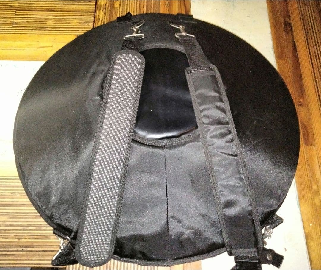 ハングドラム　ハンドパン　ケース付