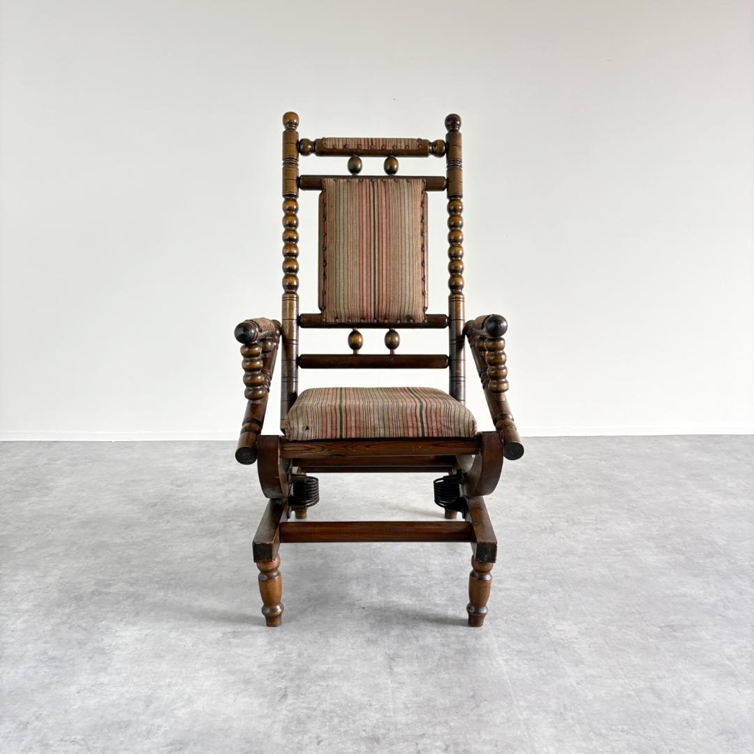 アンティーク ロッキングチェア ボビンターニング装飾×鋲打ち