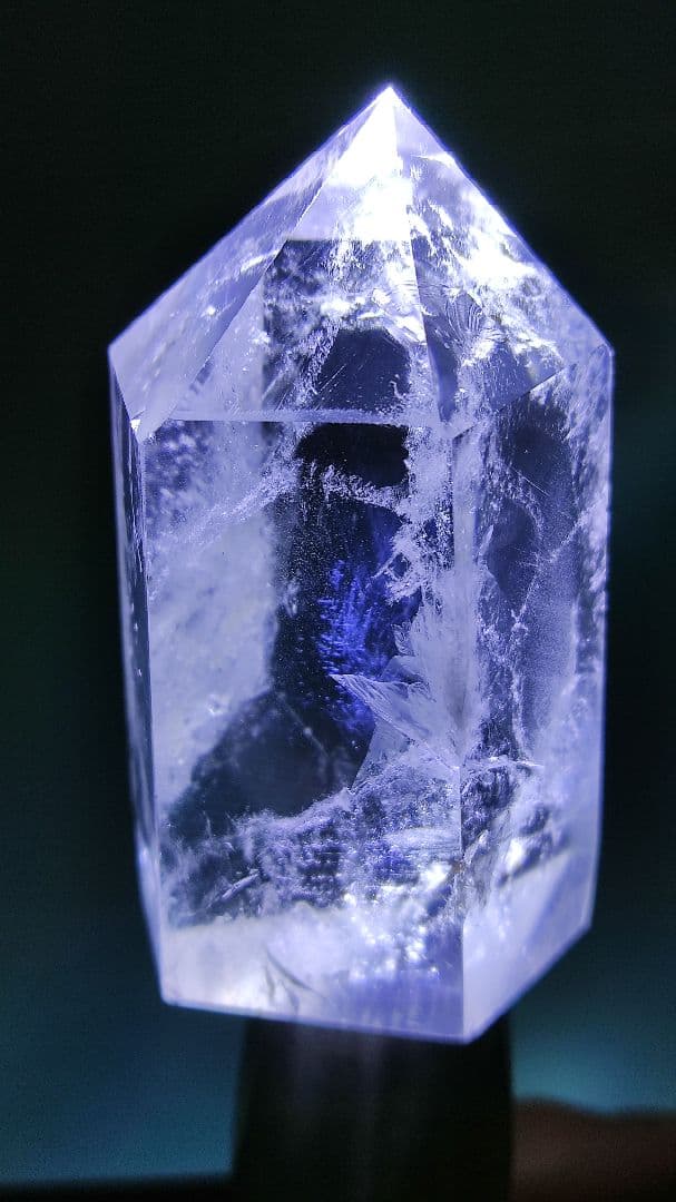 パワーストーン　天然石　エンジェルラダー入り水晶　ポイント　141g　No112