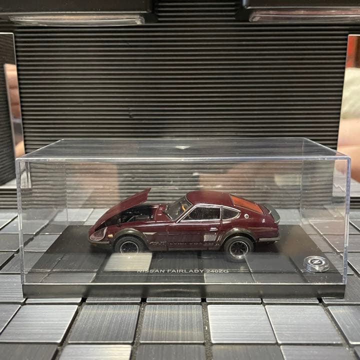 新品未展示品　京商　1/43 日産　フェアレディ240ZG　マルーン