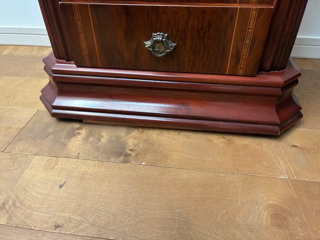 イタリア製　アンティークチェスト　象嵌