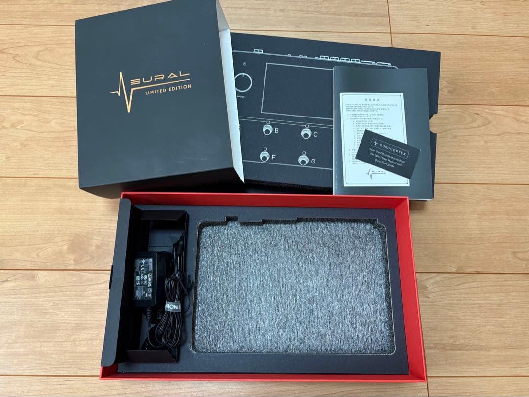 QuadCortex 黒金 LIMITED EDITION Black&Gold