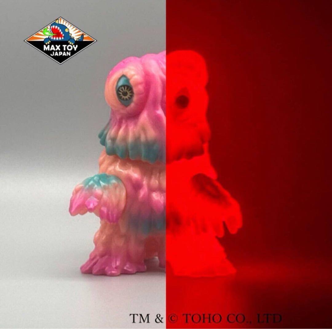 MAXTOY ヘドラ 赤 蓄光 ホビーラウンド ホビラン max toy