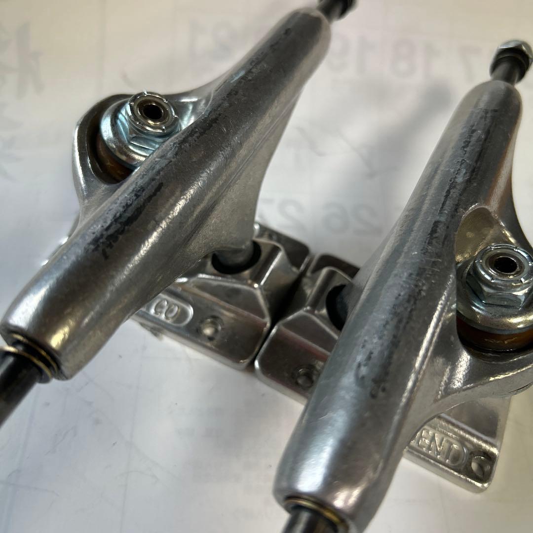 美品 INDEPENDENT 139チタントラックFORGED TITANIUM