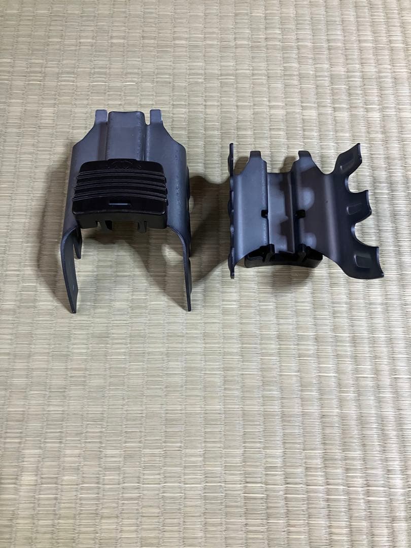 フィリッチデアミール用クライミングアイゼン　センター巾80mm位迄