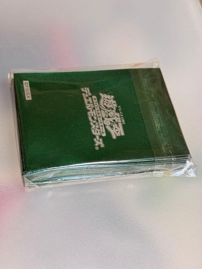 遊戯王 初期ロゴ メタリックグリーン 緑 公式 スリーブ 50枚 未使用値下げ可
