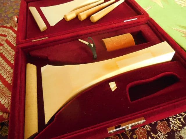 高級 三味線 三弦 三絃 バチ 撥 糸巻き 地唄 長唄 津軽 天然素材 ケース