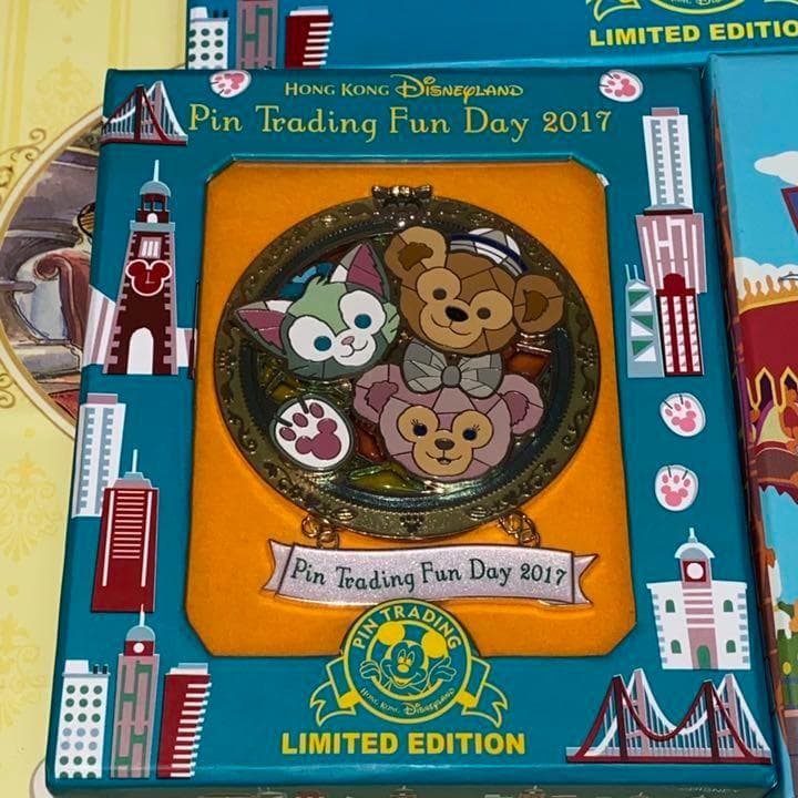 【レア】香港 ディズニー ランド　ピンバッジ セット ピントレ