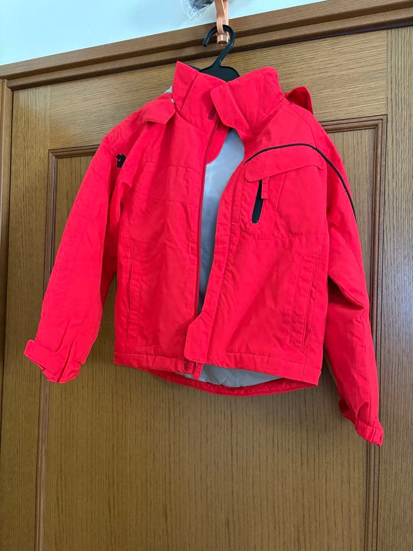 子供用スキーウェアセット 赤ジャケット 黒パンツ