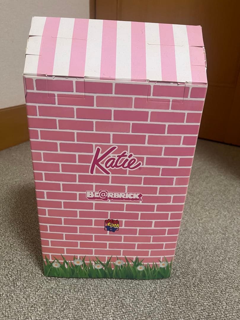 【レア品・完売品】ベアブリック　ケイティ