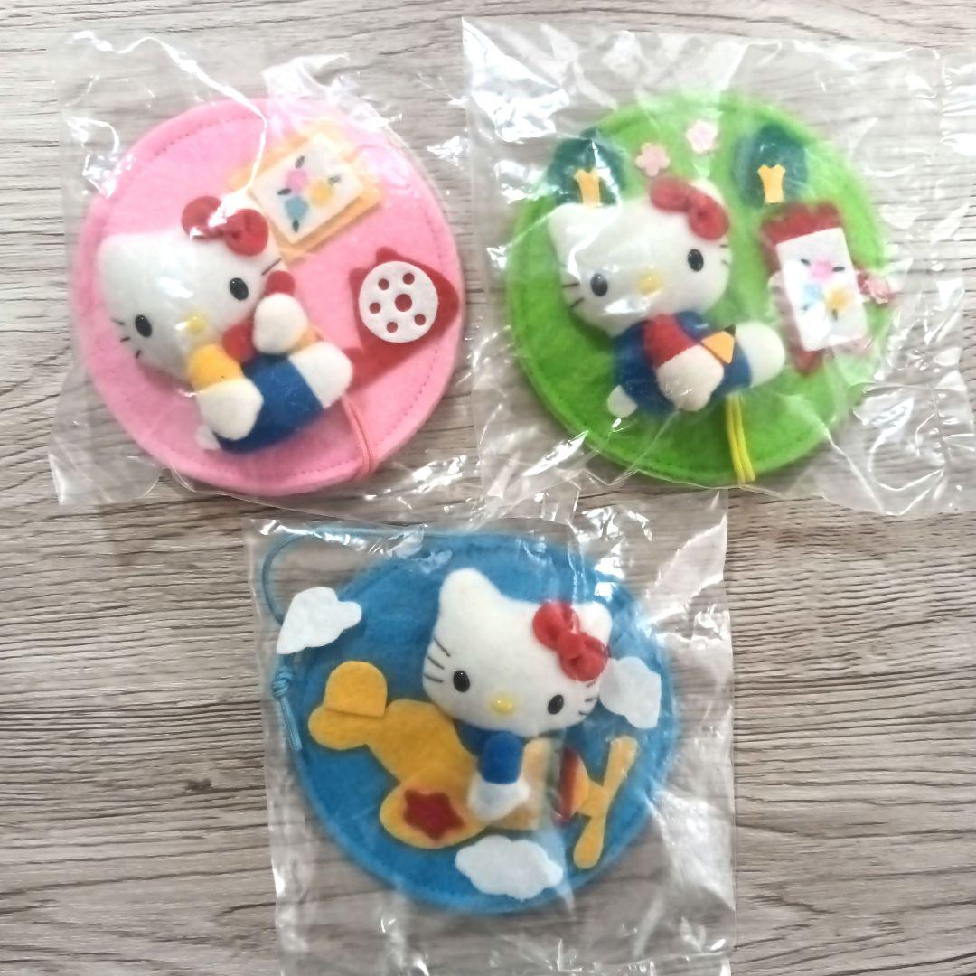 サンリオ　ハローキティ 　フェルト製バッジ　稀少　レトロ　2001年⚠️必読