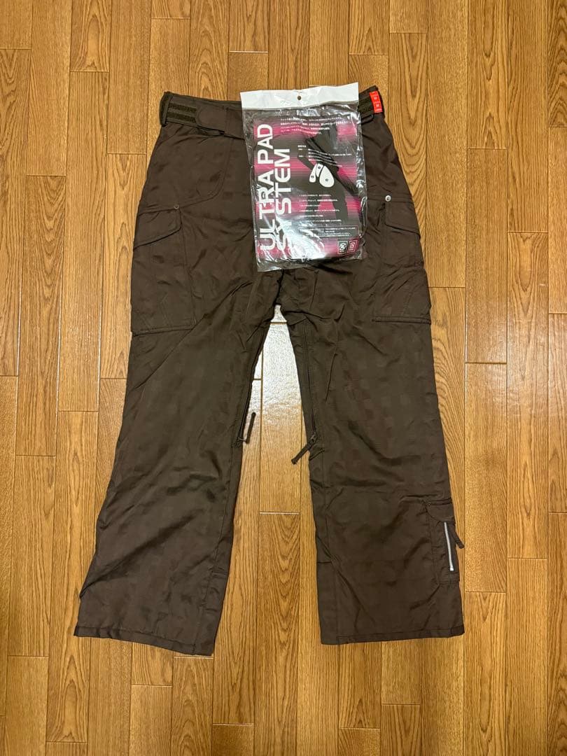 【新品・訳あり・バラ売り不可】arg スノーボードウェア上下　ピンク×ブラウン