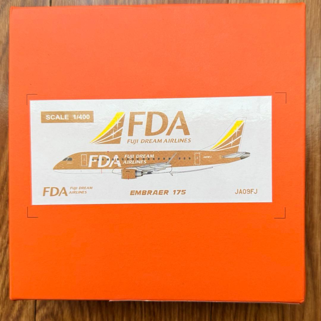 航空機・ヘリコプター JC Wings FDA ERJ-175 JA09FJ 1/400