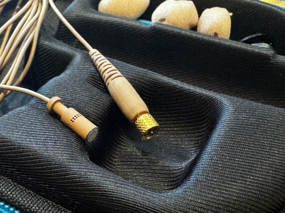 AKG LC81 MD beige ケース付き