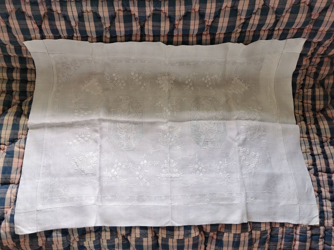 アンティーク∞スイスホワイトニードルワーク刺繍レース ピロー＆クッションカバー
