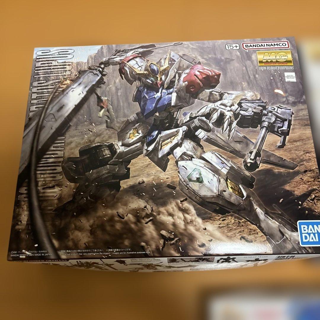 MG 1/100 ガンダムバルバトスルプス＆MG 戦国アストレイ頑駄無 ベース