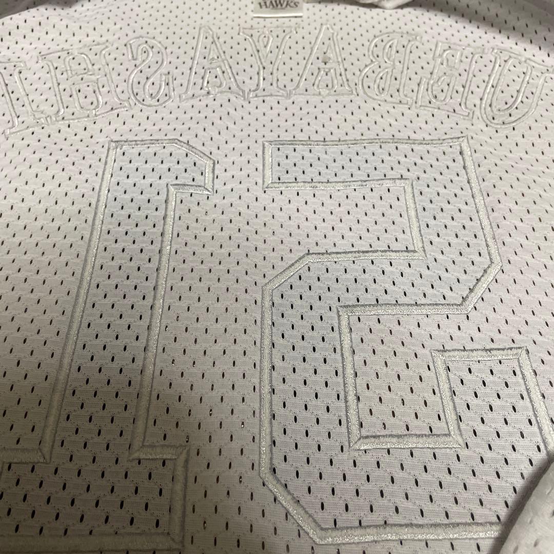 福岡ソフトバンクホークス　メッシュユニフォーム　直筆サイン入り　(ホーム/上林)