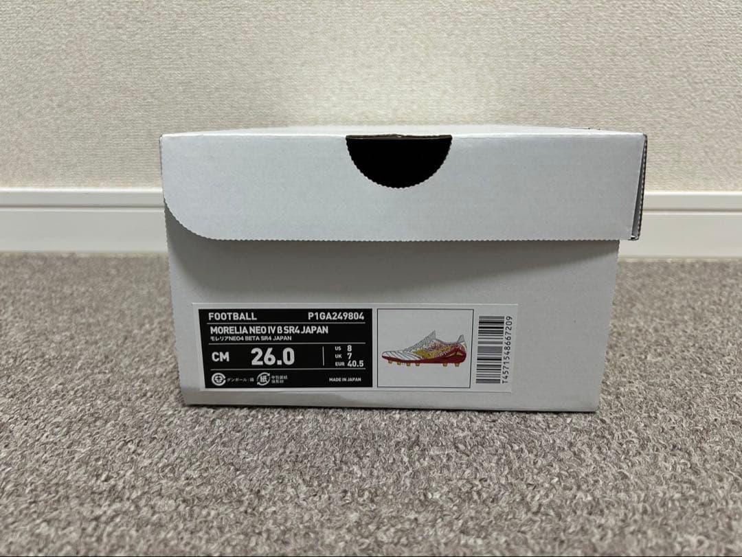 サッカースパイク　ミズノ　モレリアネオ4β