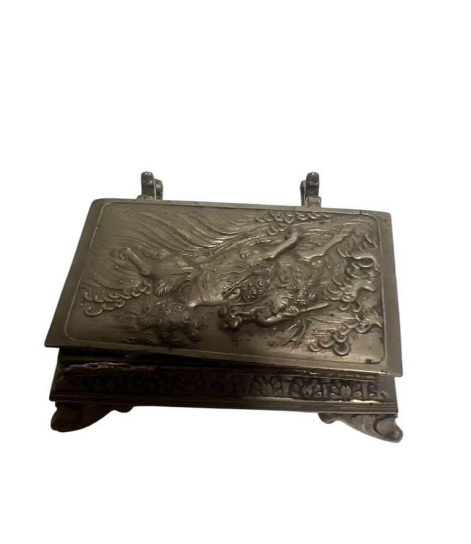 1930年代 銀製 インク壺 ドラゴン彫刻付き