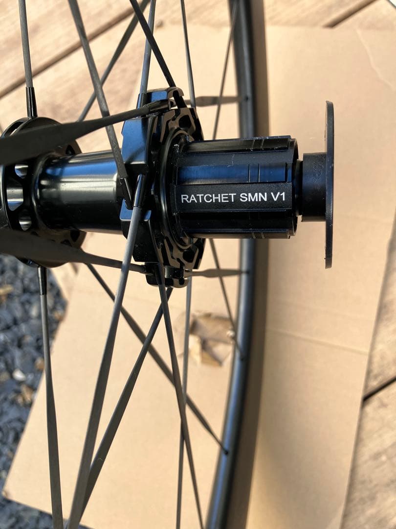 ウインスペースWINSPACE LUNHYRPER3 D45チューブレスレディ