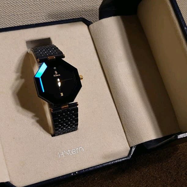 サファイア 高級 腕時計 SAPPIRE 美術品 art 宝石 Jewel