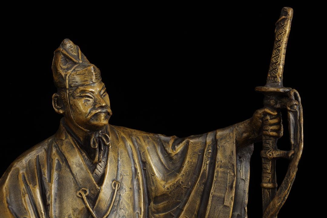 彫刻家【北村西望】ブロンズ像「威風堂々」鎌倉武士 34.5cm 銅製 共箱 栞付