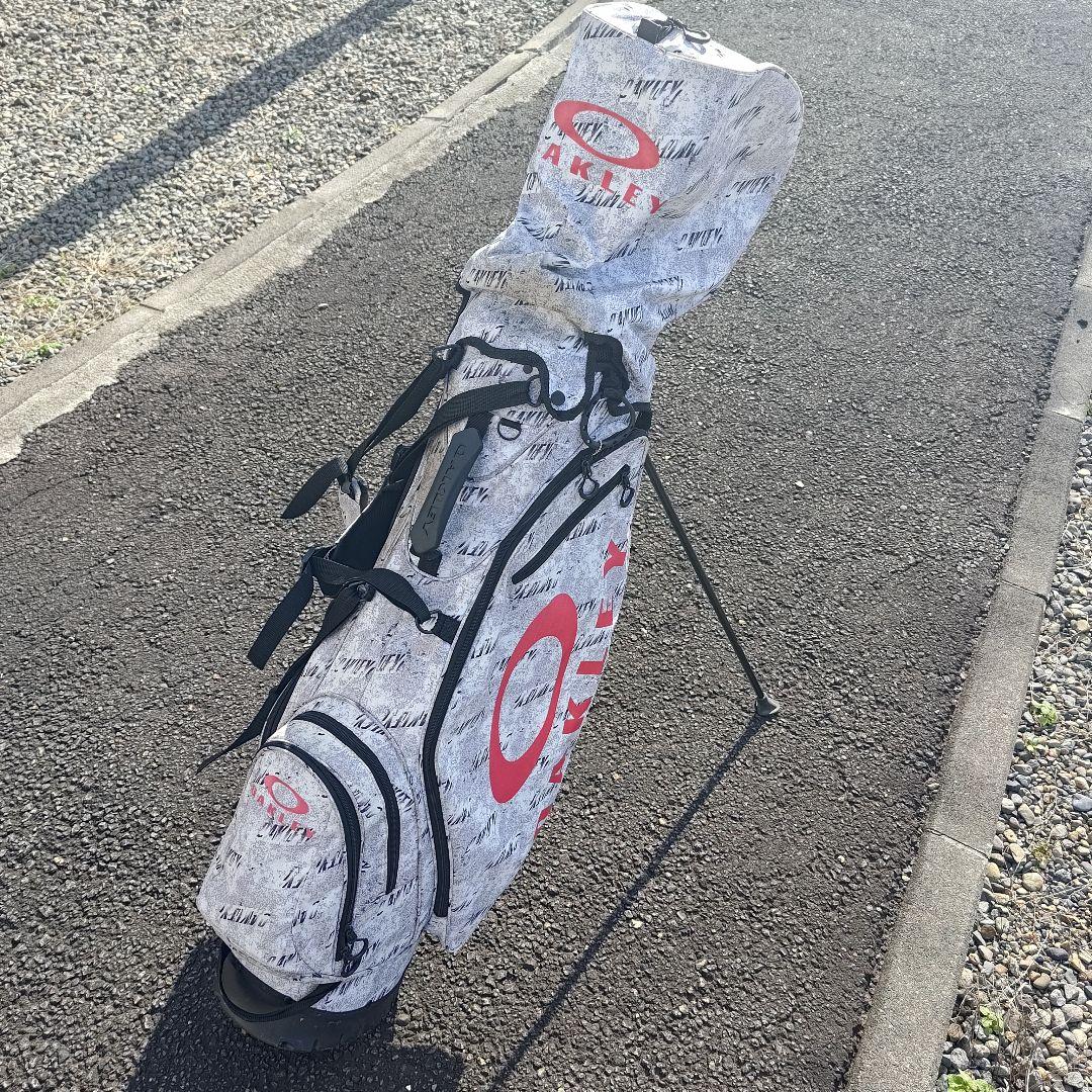 Oakley スタンド付きキャディバッグ ホワイト/グレー